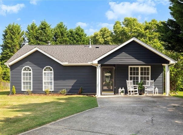 204 Dexter Bend Court, Fountain Inn, SC 29644