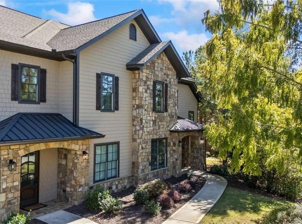15 Cottage Lane, Toccoa, GA 30577