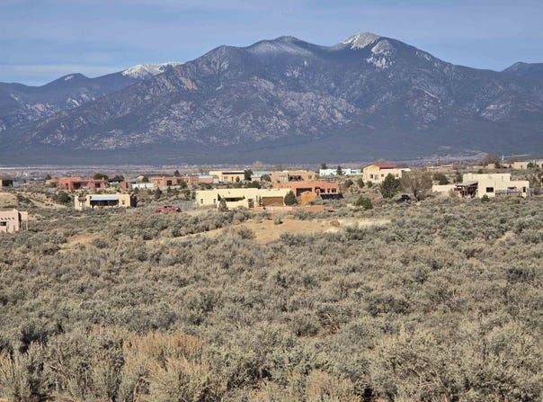 C Vista Linda Road, Ranchos de Taos, NM 87557-0000