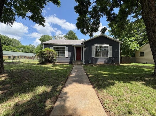 230 NE 20th, Paris, TX 75460