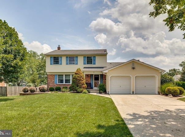 3 EUSTACE COURT, MARLTON, NJ 08053