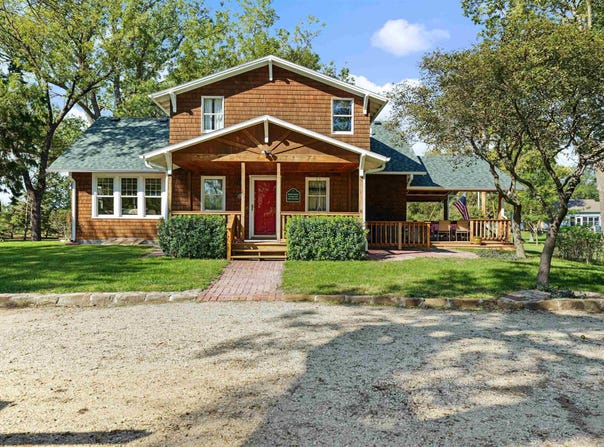 410 Mill St, Marquette, KS 67464