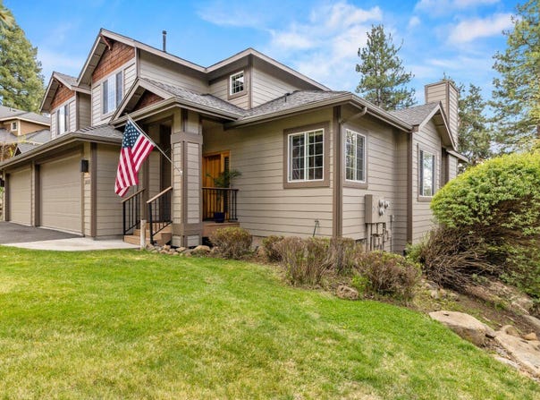 5018 Swallow Court, Klamath Falls, OR 97601