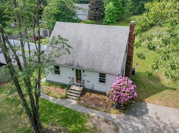 31-1/2 North St, Methuen, MA 01844