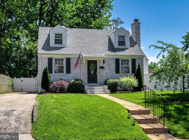 6711 FARRAGUT AVENUE, FALLS CHURCH, VA 22042