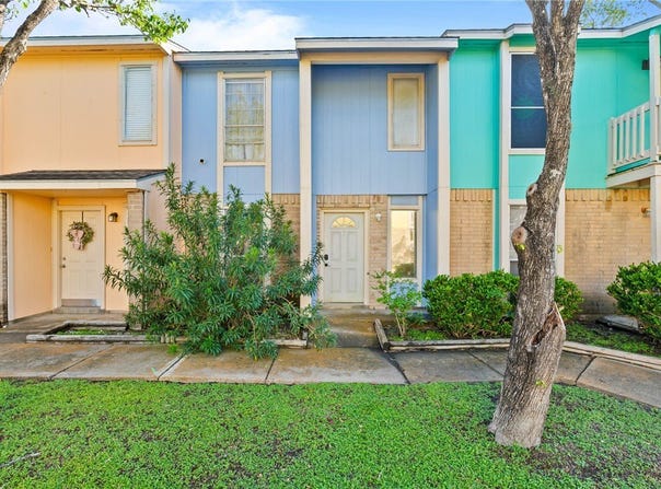 6702 Everhart, Corpus Christi, TX 78413