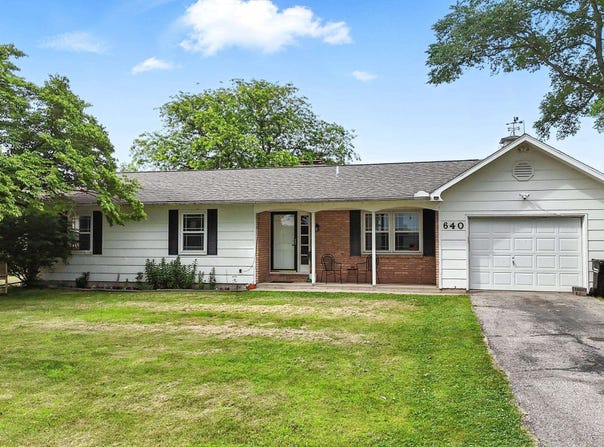 640 W Bellefountaine Road, Pleasant Lake, IN 46779