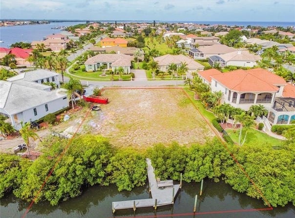 6451 RUBIA Circle, APOLLO BEACH, FL 33572