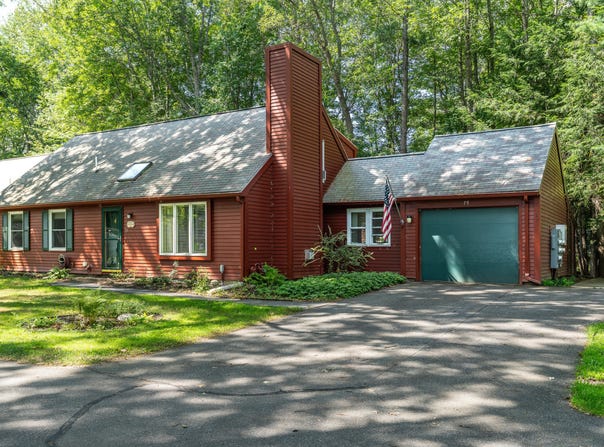 75 Willow Grove Road, Brunswick, ME 04011