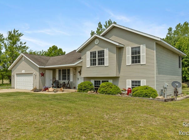 11185 Stanton Street, West Olive, MI 49460