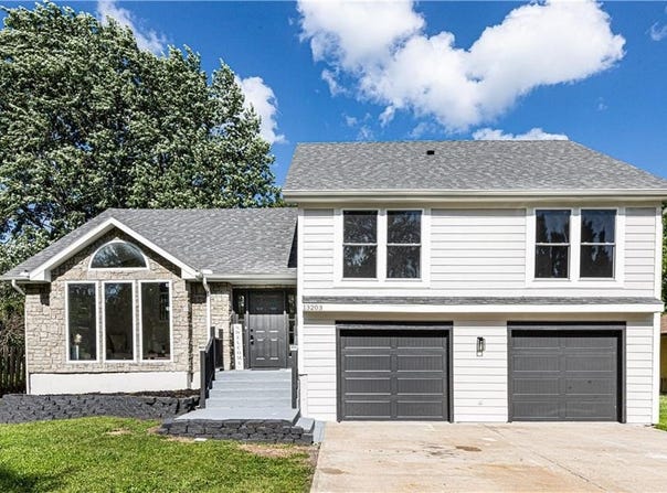 13203 Bristol Avenue, Grandview, MO 64030