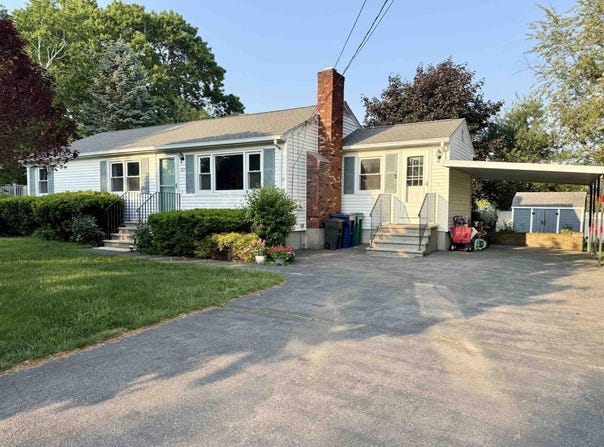 22 Sanborn Road, Hampton, NH 03842