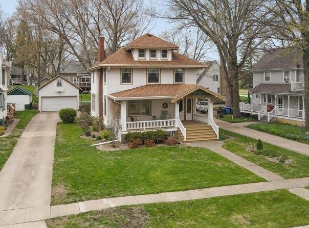 614 NW 1st Avenue, Waverly, IA 50677