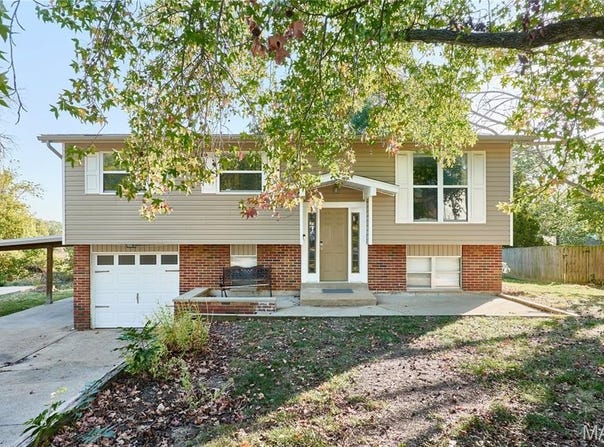 1093 Orchard Trail, Pevely, MO 63070