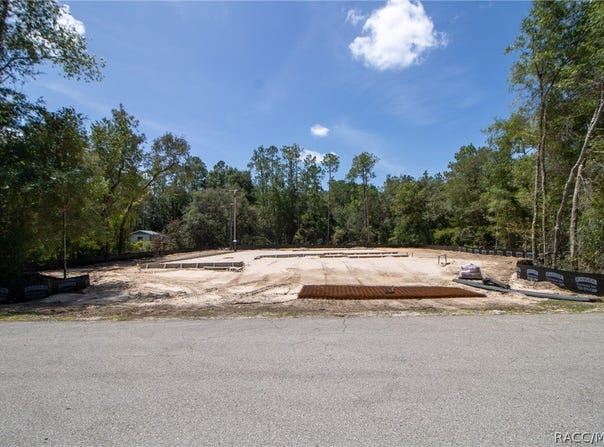 1242 W Redding Street, Hernando, FL 34442
