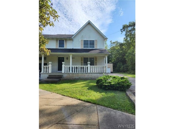 8845 County, Amherst, NY 14051