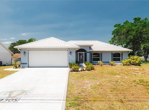 4305 Lakewood Road, Sebring, FL 33875