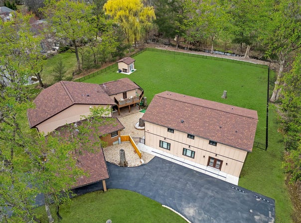 3220 Meyers Road, Oak Brook, IL 60523