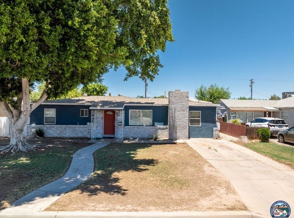 451 W D St, Brawley, CA 92227