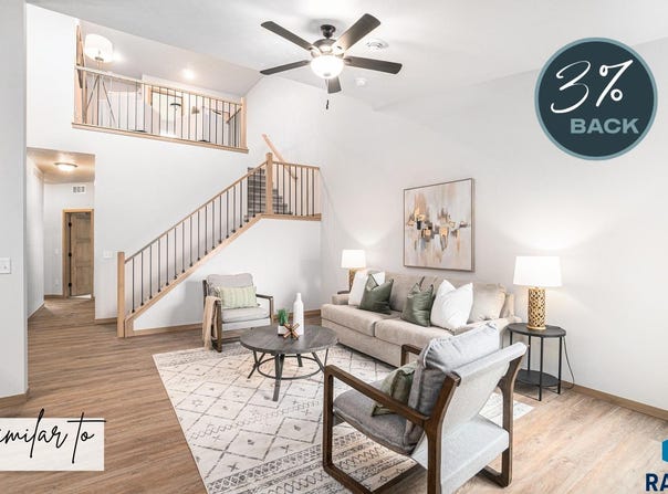 8002 E Tencate Pl, Sioux Falls, SD 57110