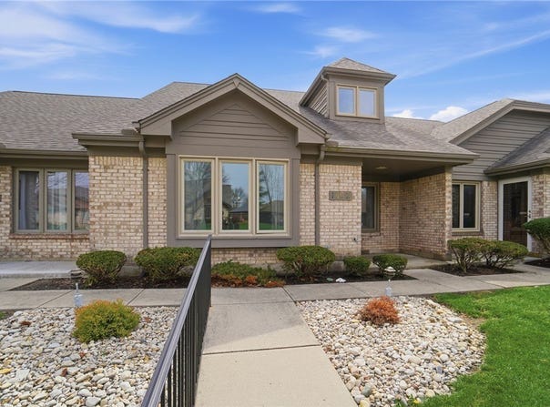 1302 Donson Circle, Kettering, OH 45429