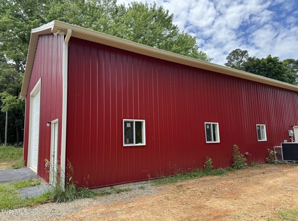 640 Pates Hill Road, Mosheim, TN 37818