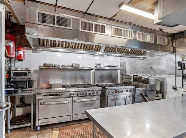 Restaurant Broadway, Lawrence, MA 01841