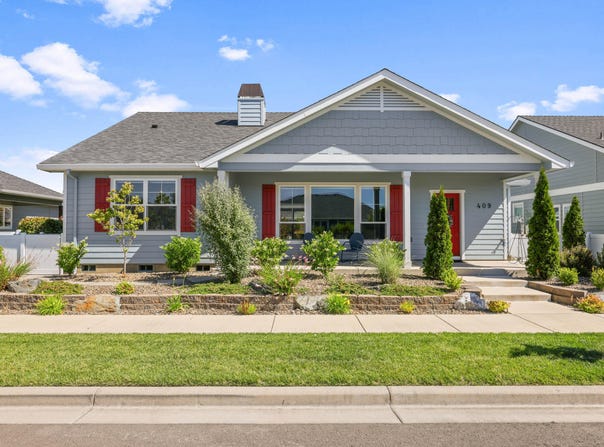 409 Sand Pointe Drive, Central Point, OR 97502