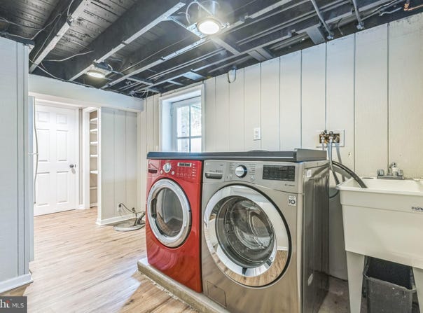 424 N ROLLING ROAD, SPRINGFIELD, PA 19064