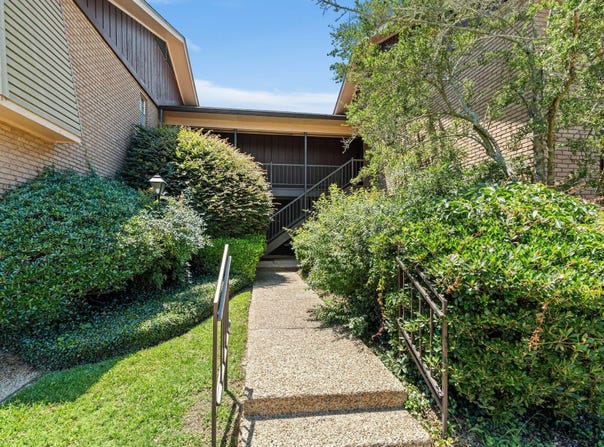 2900 Lincoln #8, Hattiesburg, MS 39402