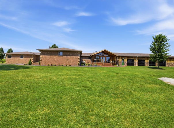 7802&7796 2070, Purdy, MO 65734