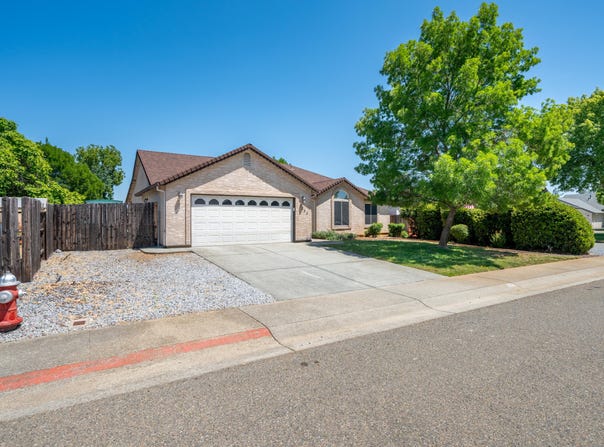 3255 Wandsworth Drive, Shasta Lake, CA 96019
