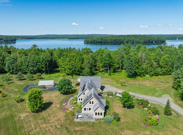 39 Macomber Road, Monmouth, ME 04259