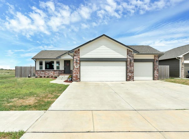 260 W Dusk, Rose Hill, KS 67133
