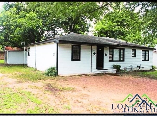 1212 N Edwards St, Gladewater, TX 75647
