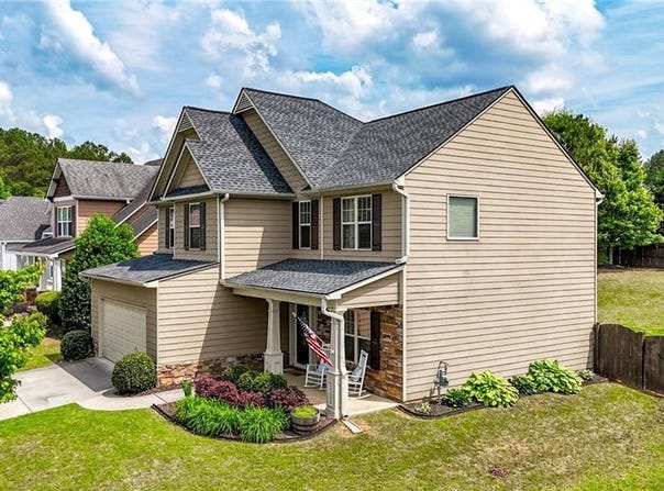18 Crown Drive, Dallas, GA 30132