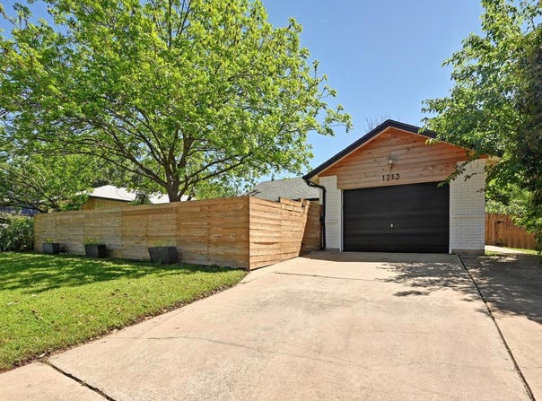1213 South Trace DR, Austin, TX 78745
