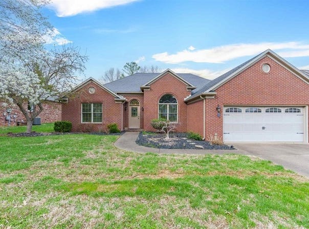 3733 Sand Rock Trail, Owensboro, KY 42303