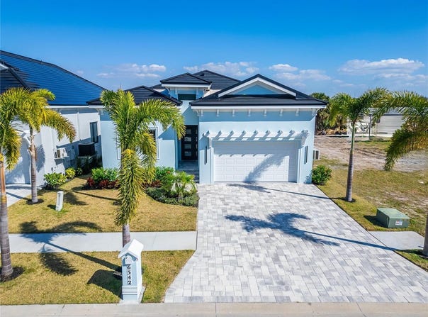 6542 SIMONE SHORES Circle, APOLLO BEACH, FL 33572