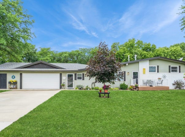 430 Lindhardt Road, Carlisle, IA 50047