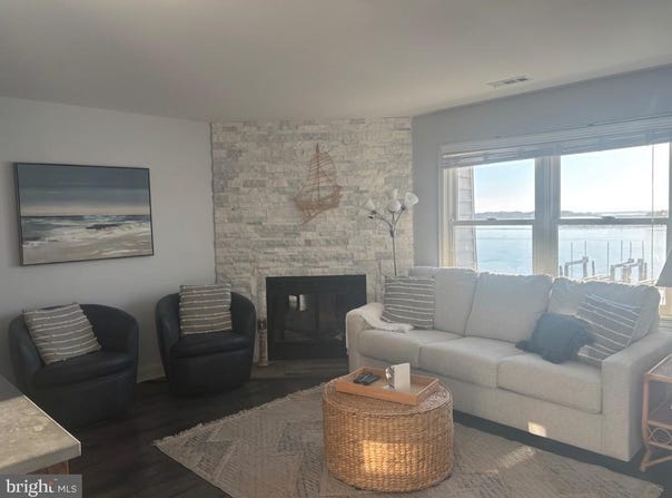 310 W WEST AVENUE, BEACH HAVEN, NJ 08008