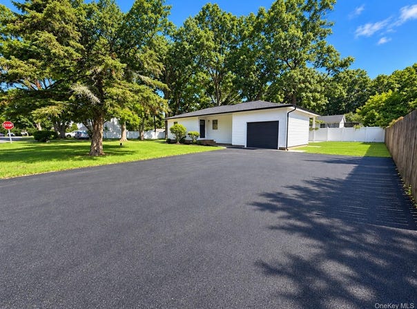 220 Moriches Avenue, Mastic, NY 11950