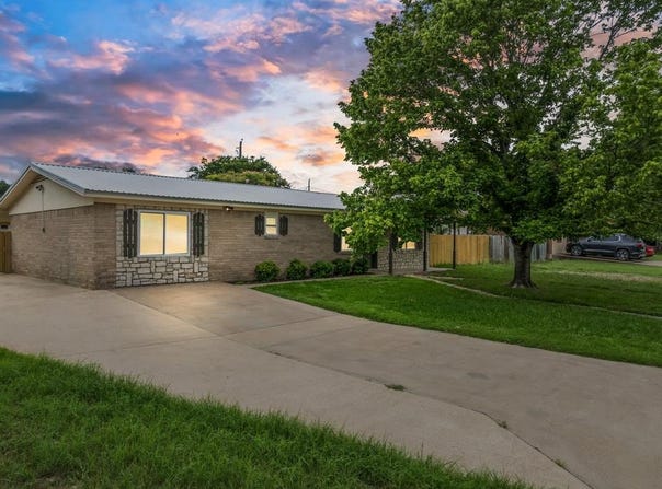 607 Nancy Ann Street, Hamilton, TX 76531