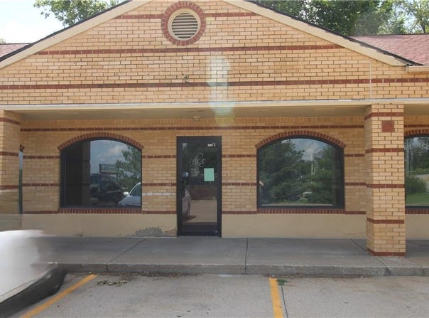 3120 Karnes Suite D Road, St Joseph, MO 64506