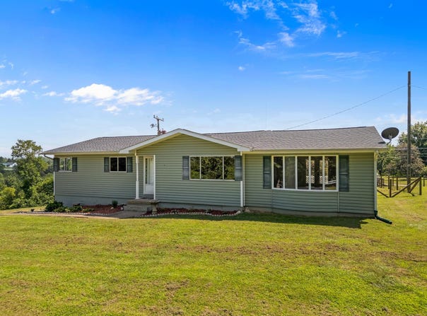 2138 Barkers Ridge Road, Ona, WV 25510