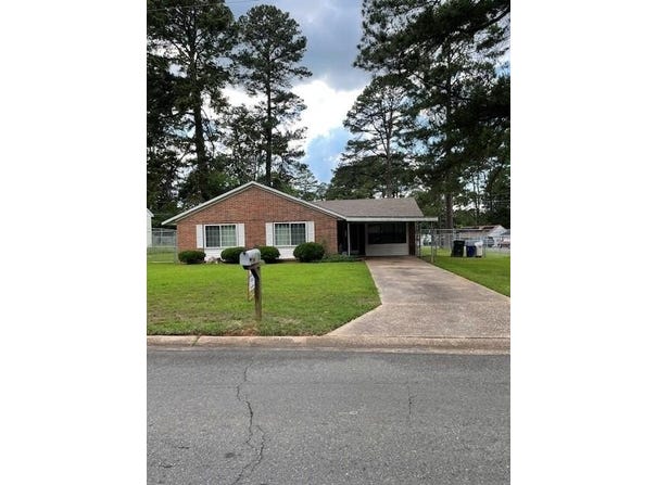 3304 Gorton Road, Shreveport, LA 71119