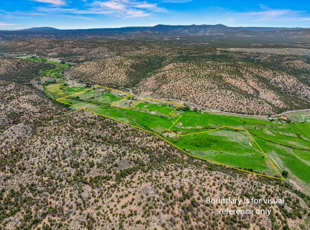 248 State Road 341, La Madera, NM 87539