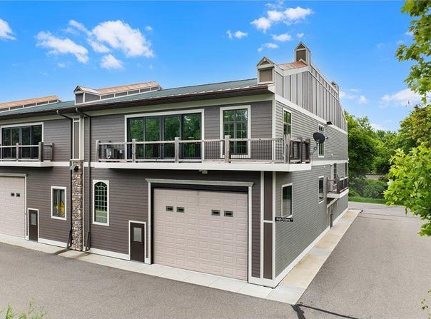 1760 Motorplex Court, Chanhassen, MN 55317