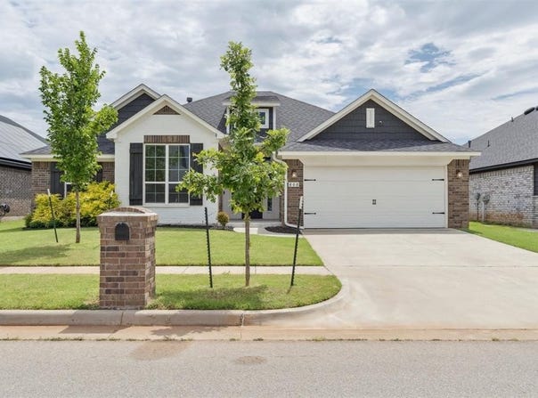 808 Scully Road, Yukon, OK 73099