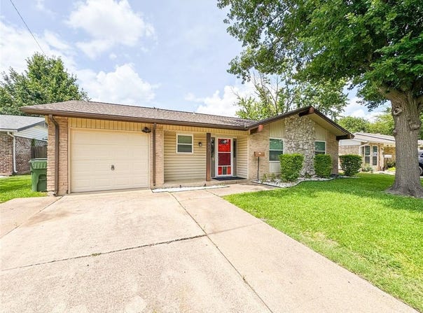 913 Shorehaven Drive, Garland, TX 75040
